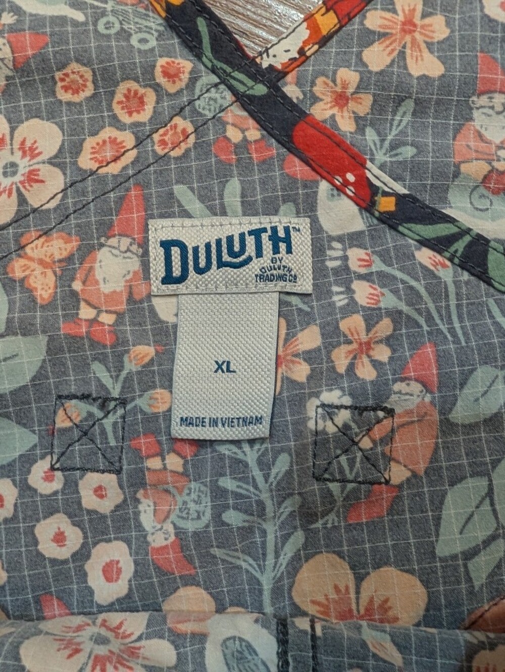 Duluth Heirloom Gardening Short Overalls Knome Mushroom Floral Snail Sz XL - Picture 4 of 16